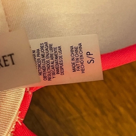 Victoria’s Secret Hot Pink Bathing Suit Ladies S/P EUC Summer Pool Beach Chic - Picture 5 of 9